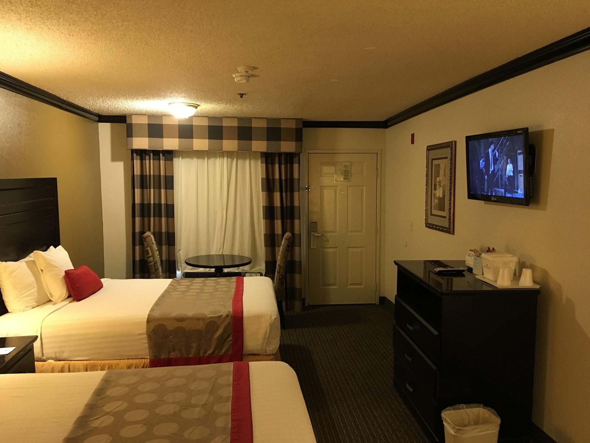 Hotel Ramada By Wyndham Ontario Exteriér fotografie